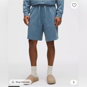 Lululemon Men’s Heavy Soft Jersey Short 8.5” // Size Small